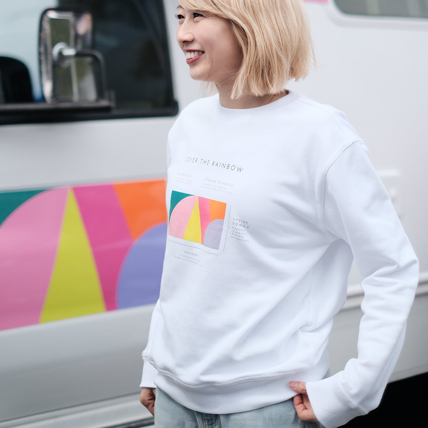 OVER THE RAINBOW ロゴ入りスウェット