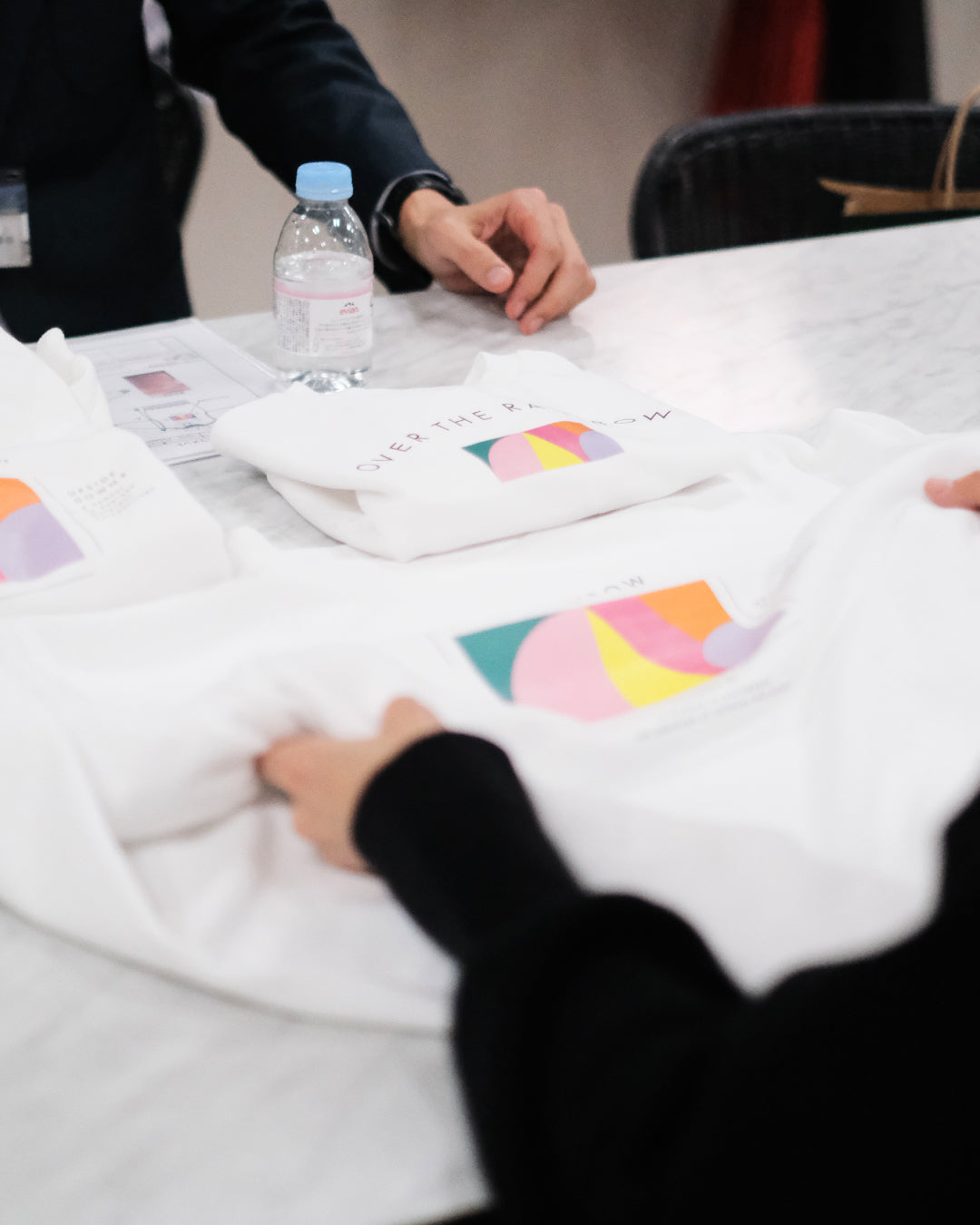 【予約販売】OVER THE RAINBOW ロゴ入りスウェット / Kids